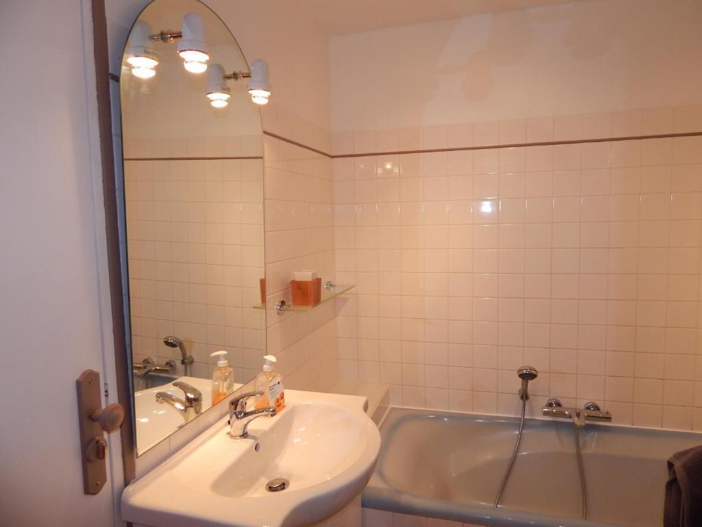 Gites De Launay Guibert Miniac-Morvan Room photo
